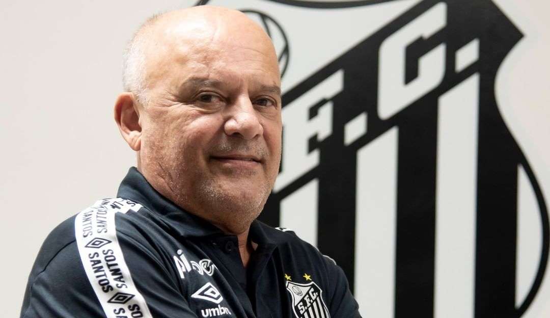 Santos demite Newton Drummond com pouco mais de um mês de trabalho