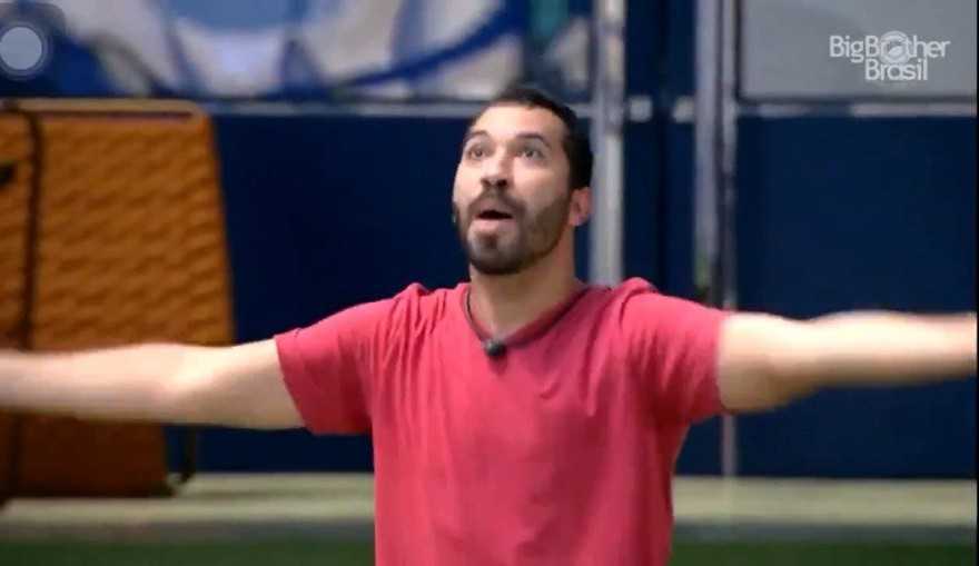Gilberto se descontrola no BBB