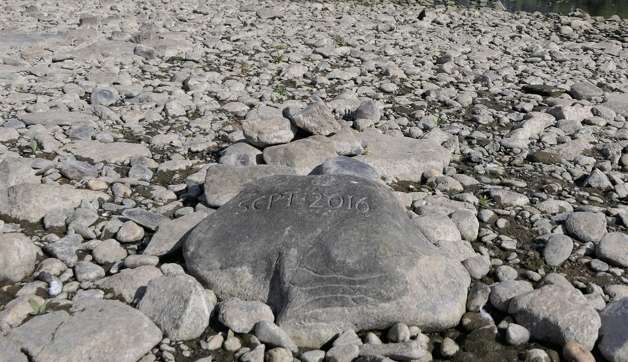 Pedras da fome ressurgem na Europa como alerta para mudanças no clima