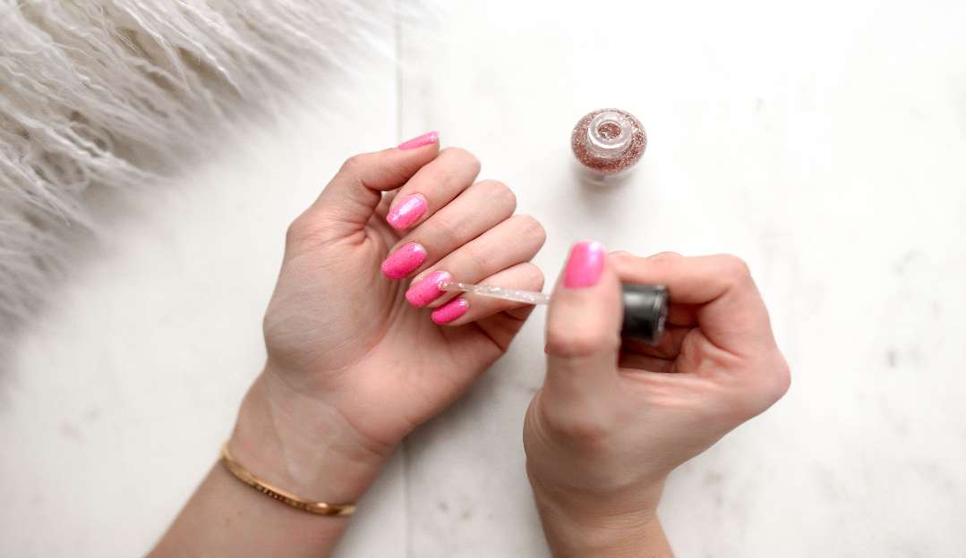 Aprenda Nail Arts diferentes e saia do comum