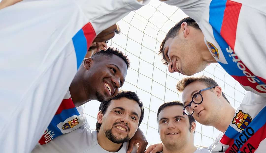Barcelona lança camisa com inspiração da Cruz de São Jorge