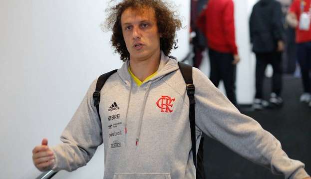 David Luiz, do Flamengo, apresenta suspeita de hepatite viral