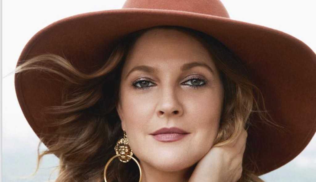 Drew Barrymore conta ter sido internada em uma clínica psiquiátrica ao 13 anos