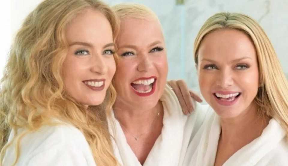 “/Todo mundo tá feliz!”/ Xuxa, Eliana e Angélica se reencontram e movimentam a web.