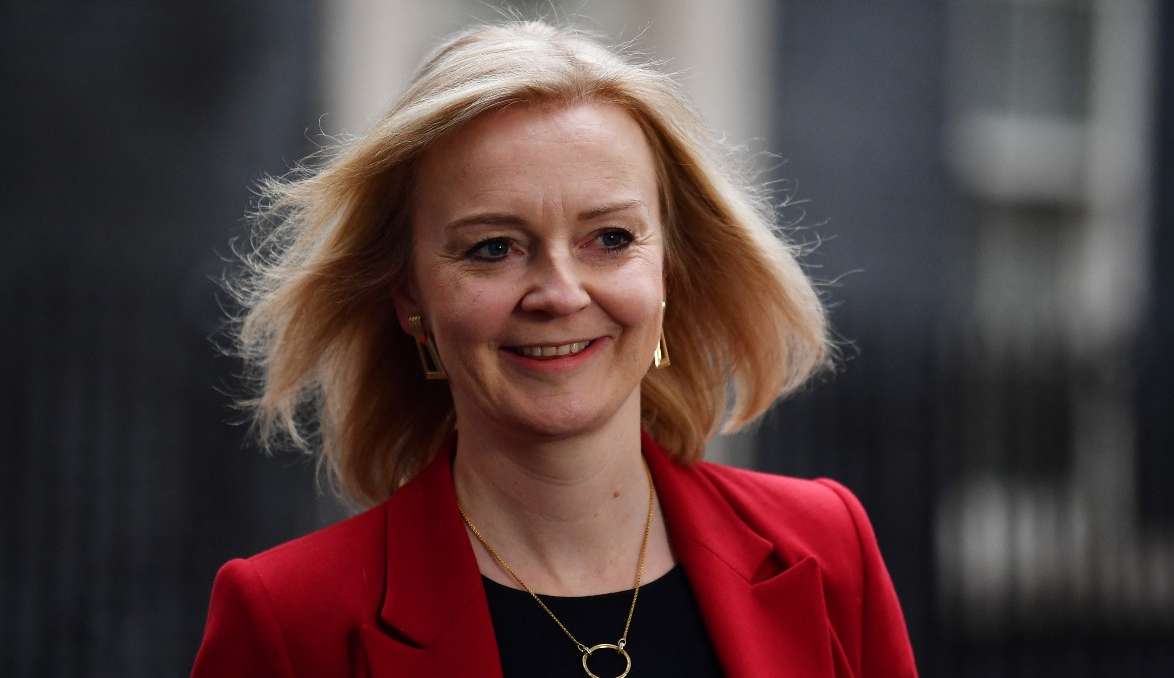 Liz Truss é eleita primeira-ministra do Reino Unido