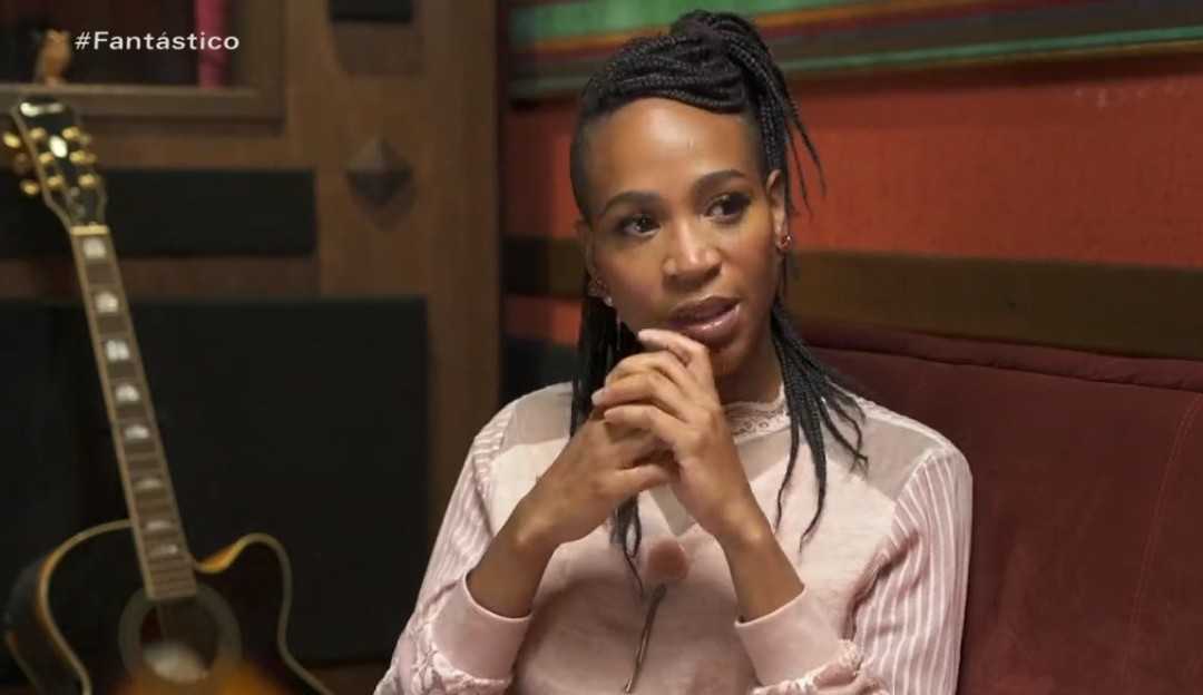 No Fantástico, Karol Conká reflete sobre seu cancelamento e relembra racismo na infância: ‘Meu sonho era ser branca’