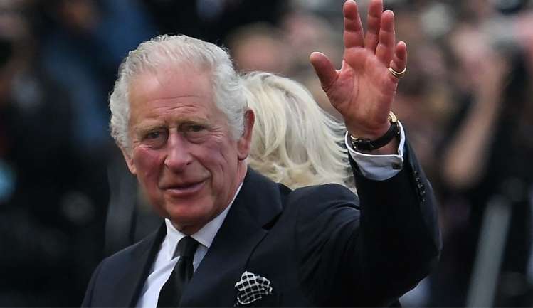 Professor diz que Rei Charles III vai precisar se reinventar para ter popularidade