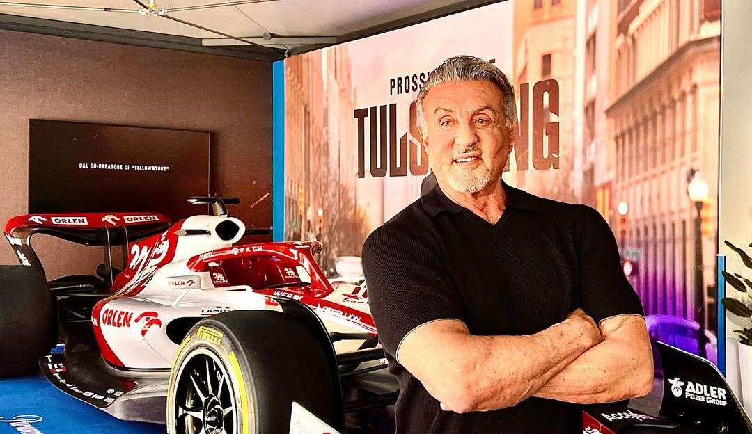 Sylvester Stallone publica foto de mãos dadas com a ex-esposa