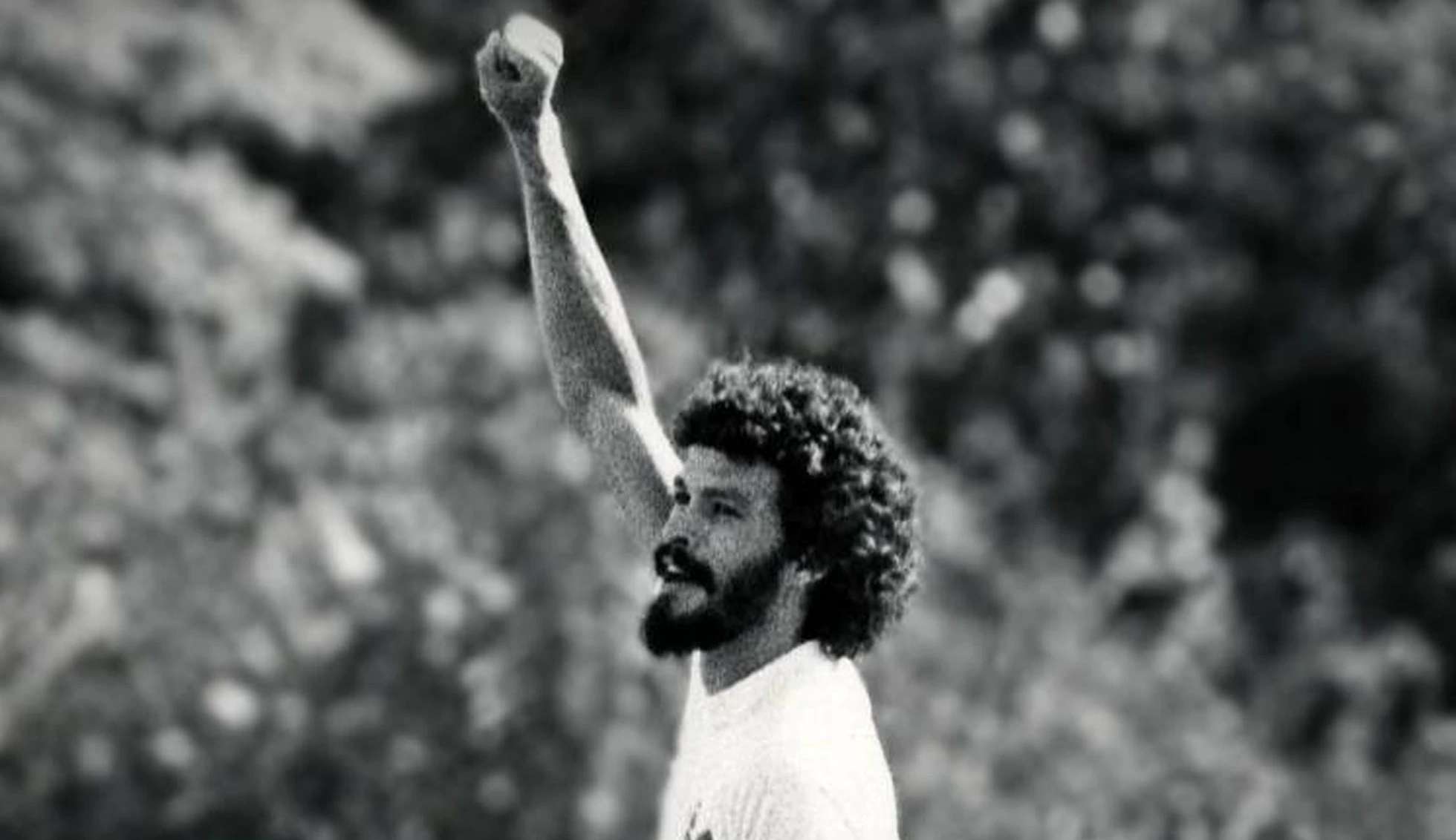 Sócrates ganha nome em premiação da France Football