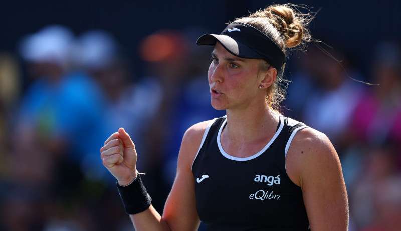 Bia Haddad avança para as quartas após desistência de Naomi Osaka
