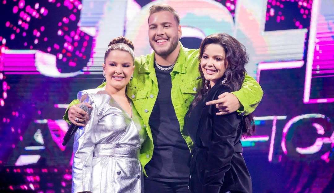“Saudade Tatuada”: John Amplificado lança clipe de novo single com Maiara e Maraisa e faz brincadeira com tatuagem