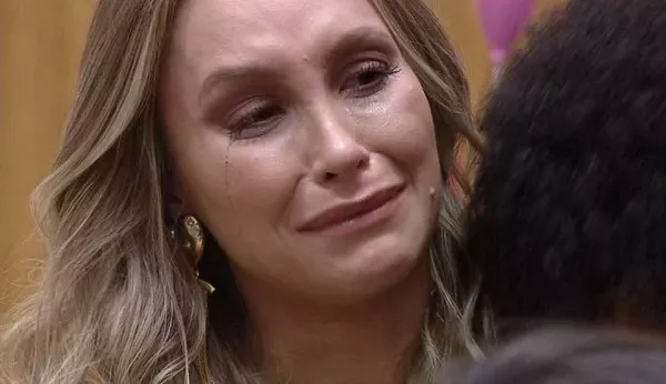 BBB 21: Carla Diaz cai no choro e desabafa sobre Arthur: “/É muito duro você ser abandonada”/