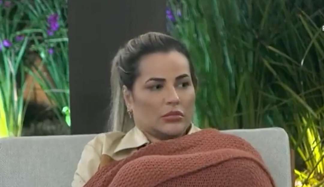 Deolane diz estar arrependida de ter entrado em “A Fazenda 14”