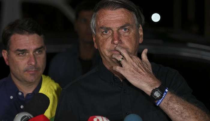 Após resultado de votação, Bolsonaro diz que ‘pesquisas estão desmoralizadas’