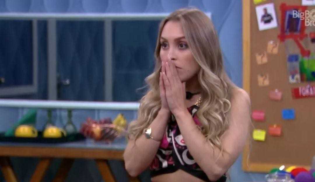BBB21: Carla Diaz define Gil como ‘Agente duplo’ e ‘Falso’