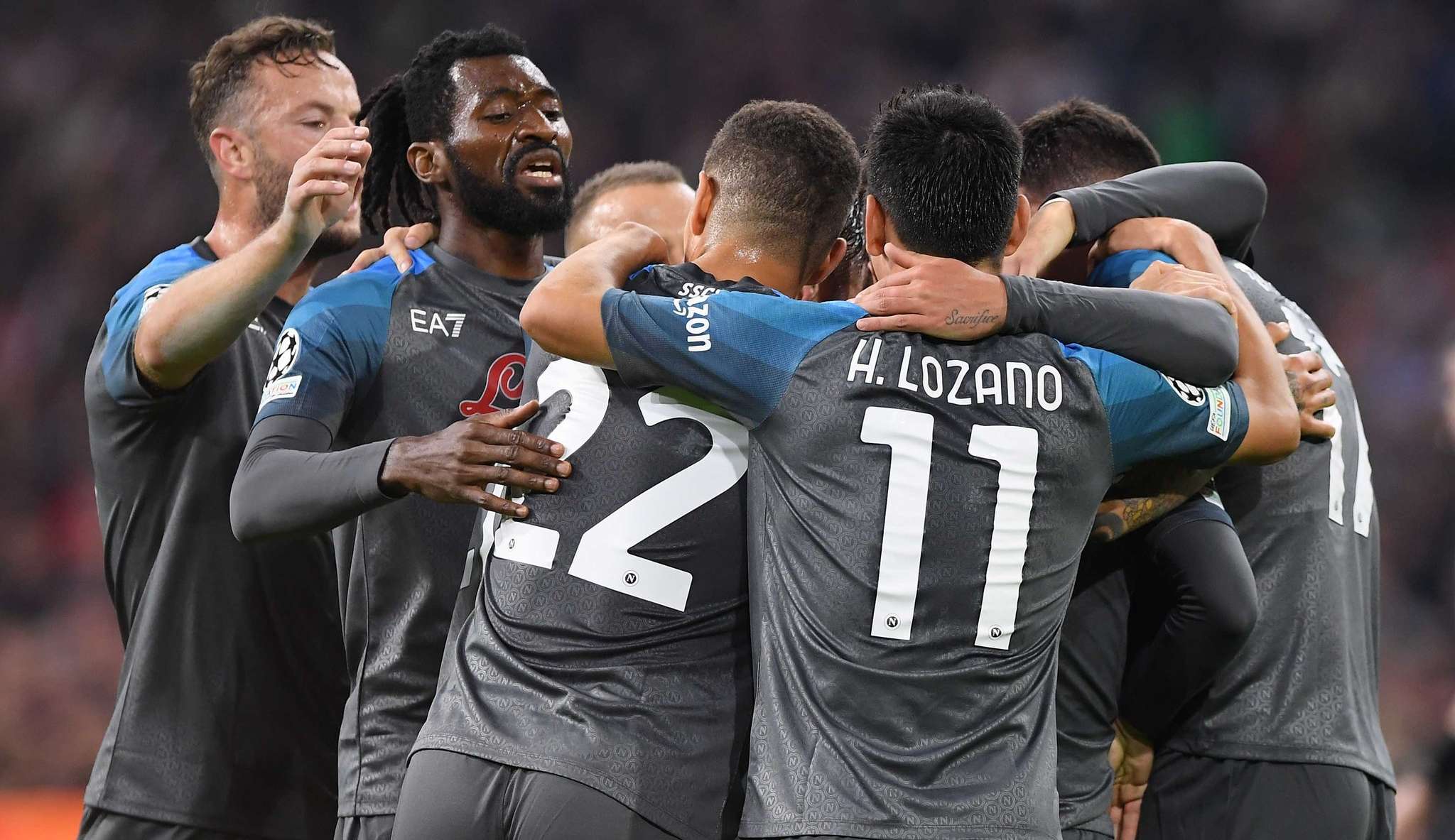 Ajax é a nova vítima do Napoli e leva goleada de 6 a 0 na Champions