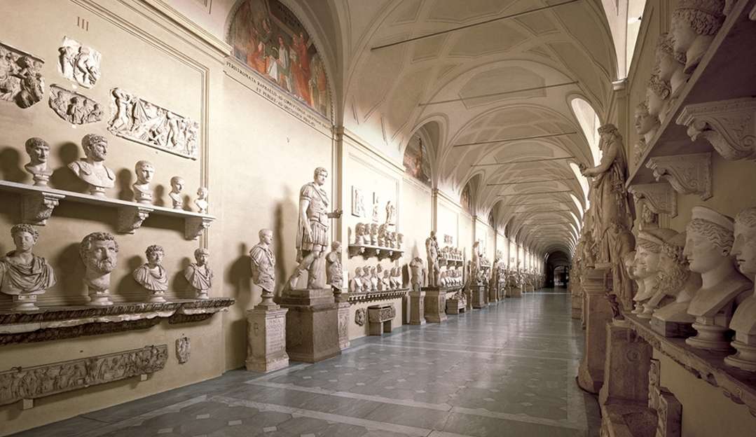Turista quebra duas peças da Roma Antiga em museu