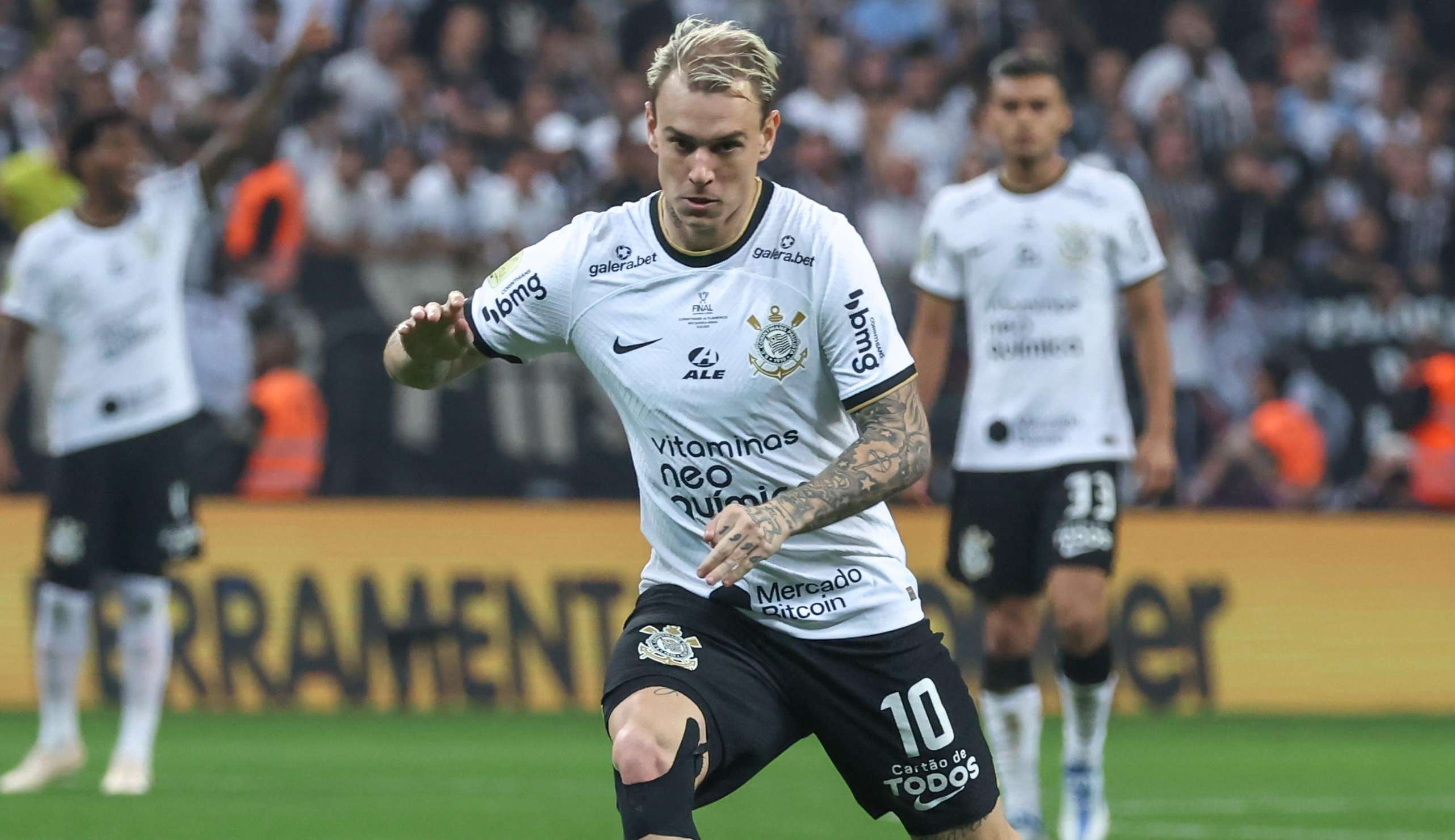 Após o jogo, Roger Guedes explica frustração e irritação por ter sido substituído