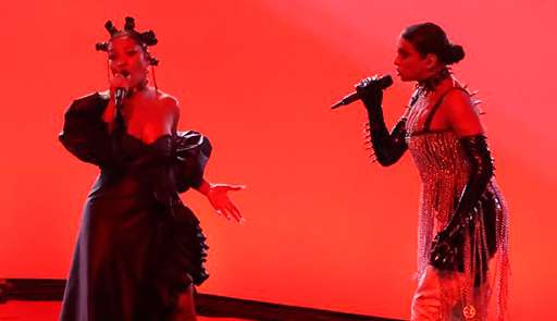 Larissa Luz e Linn da Quebrada encantam no Prêmio Multishow com homenagem a Elza Soares.