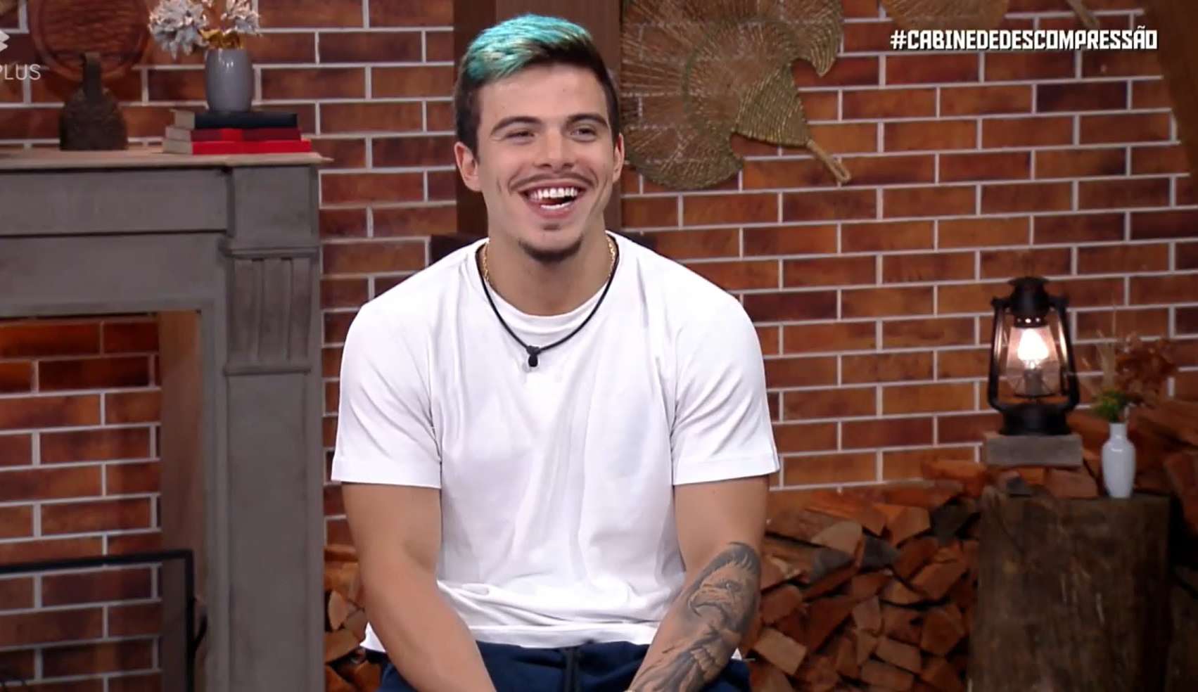 AO PLAYPLUS, THOMAZ DESCE A LENHA EM DEOLANE: “PESSOA RUIM E MALDOSA”