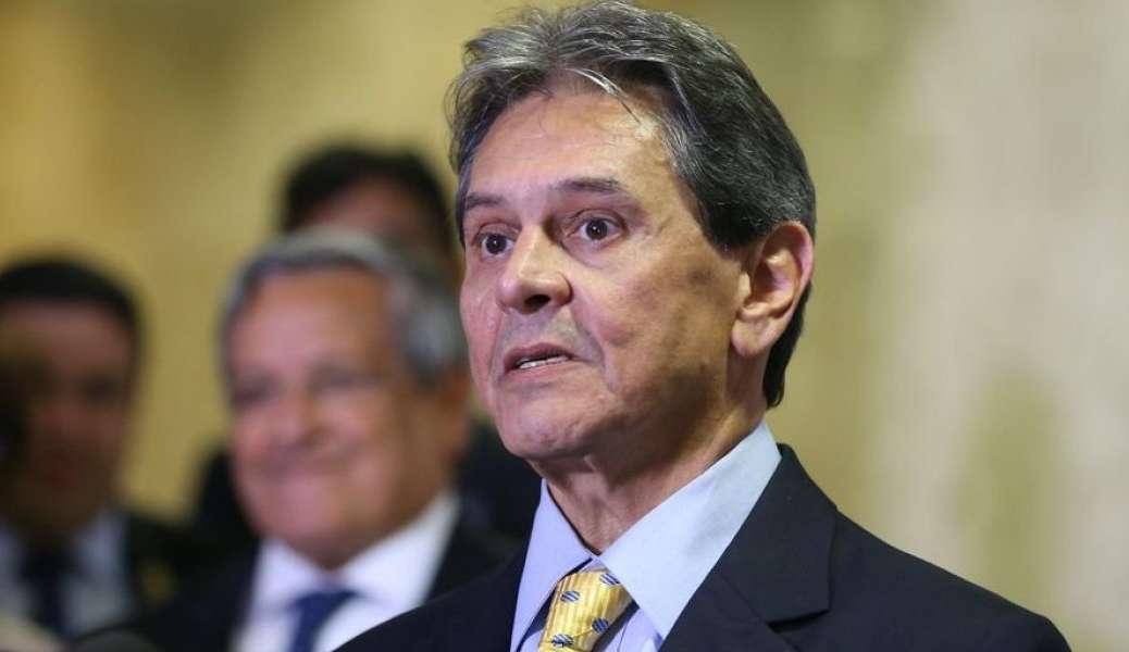 Em depoimento, Roberto Jefferson afirma ter atirado 50 vezes em carro da PF