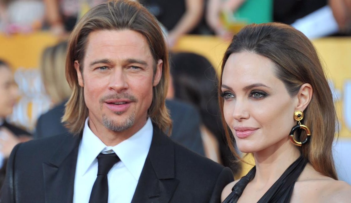 Angelina Jolie relata ter sofrido violência doméstica em processo de divórcio com Brad Pitt, diz site