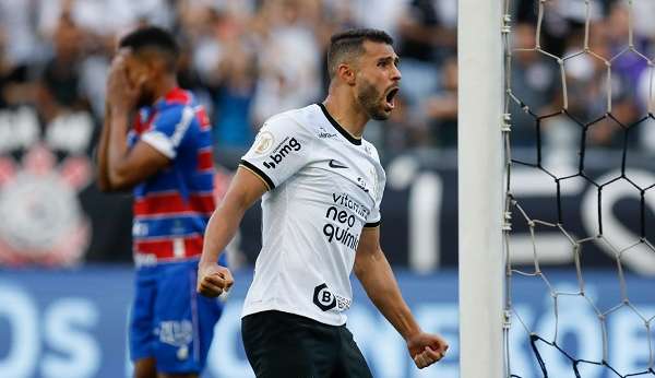 Junior Moraes renova com o Corinthians até dezembro de 2023