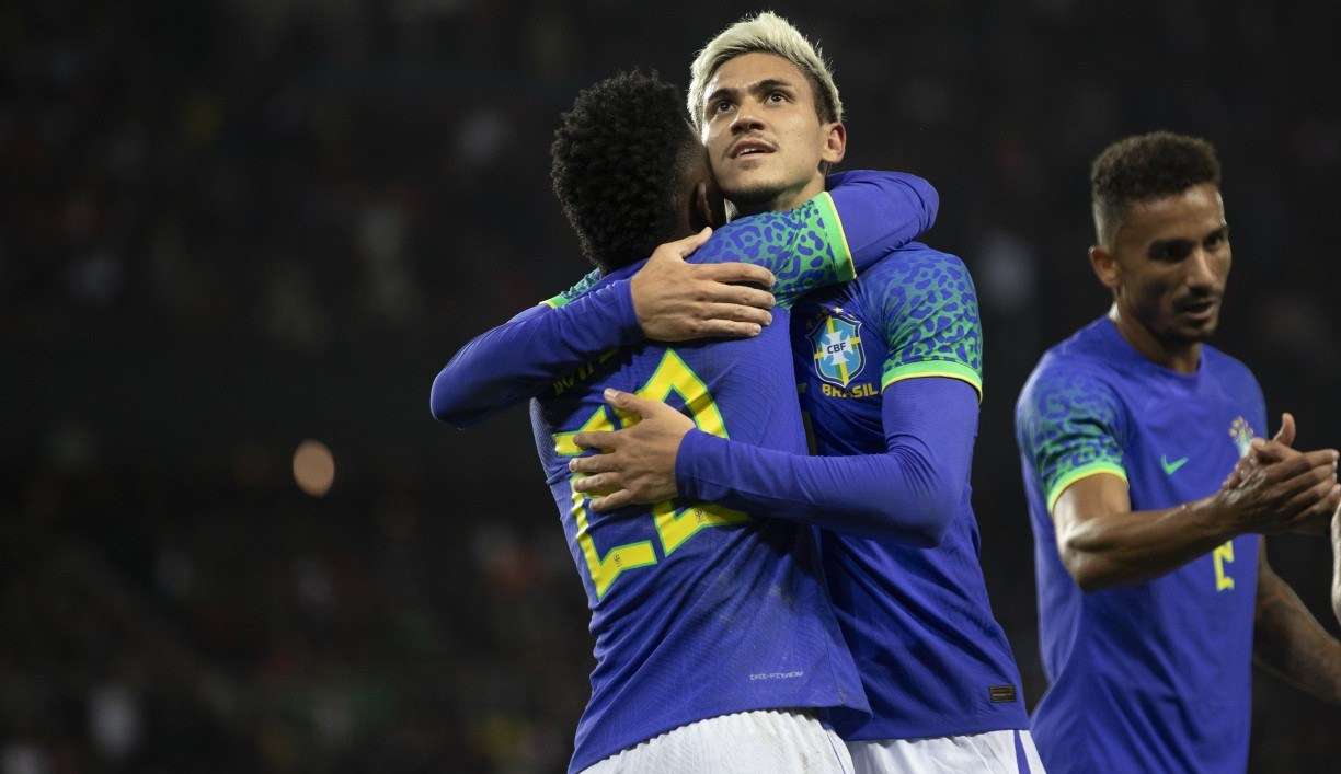 Quais foram os clubes brasileiros que mais cederam jogadores à seleção brasileira em Copas