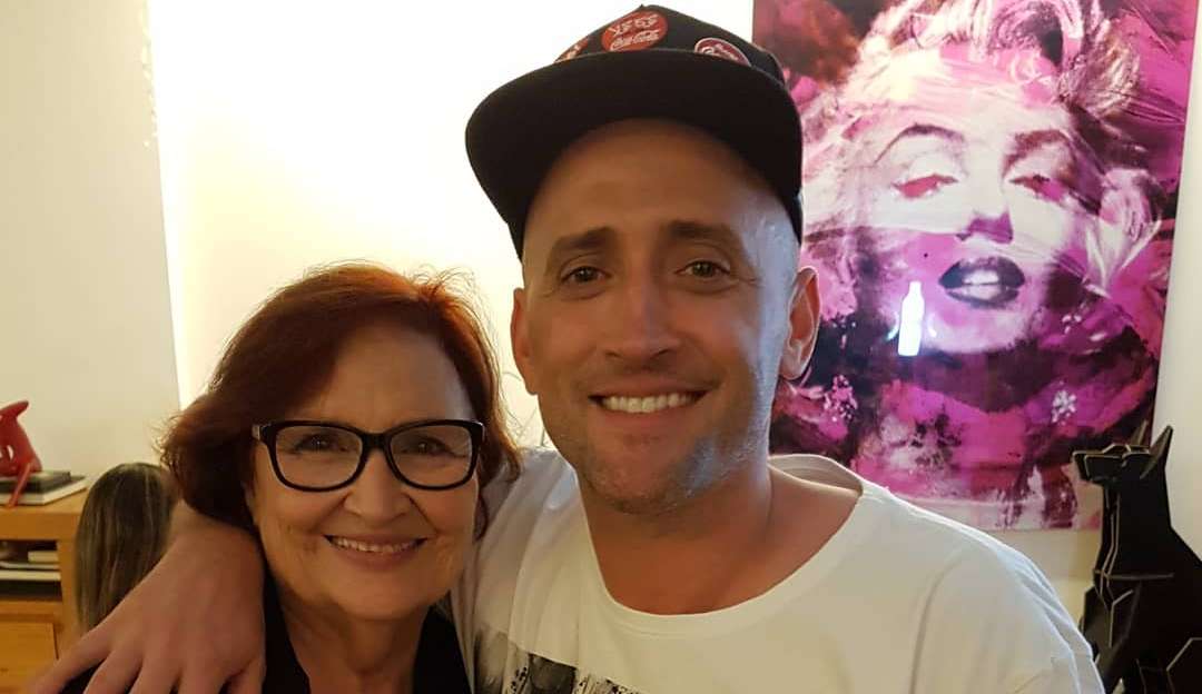 Mãe de Paulo Gustavo critica apoiadores de Bolsonaro: “Você não está de luto”
