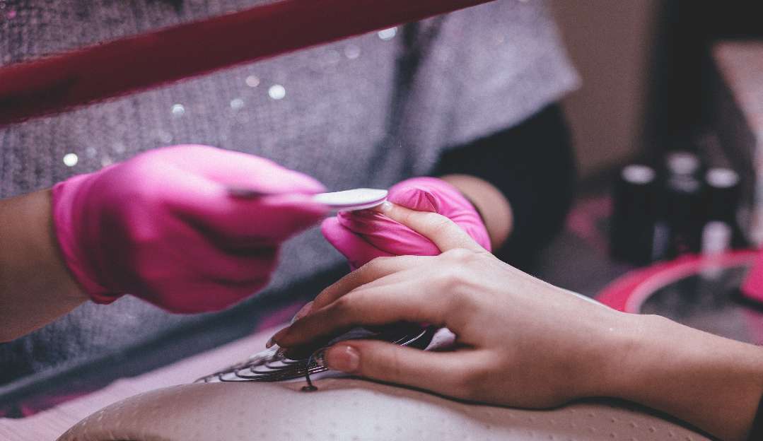 5 cores de esmalte que são a nova tendência para a primavera e verão