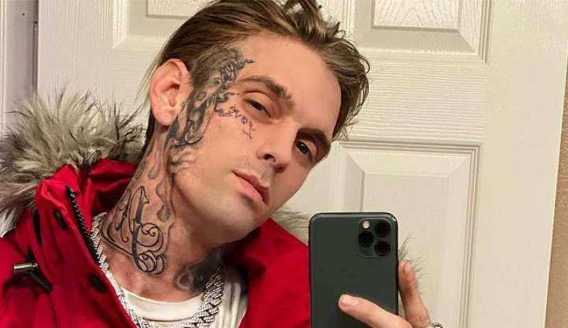 Aaron Carter é encontrado morto em sua casa na Califórnia