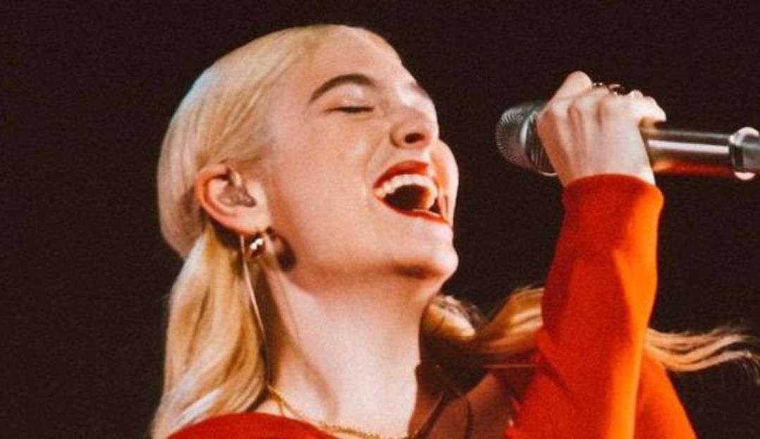 Lorde fez questão de se conectar aos fãs brasileiros no Primavera Sound São Paulo