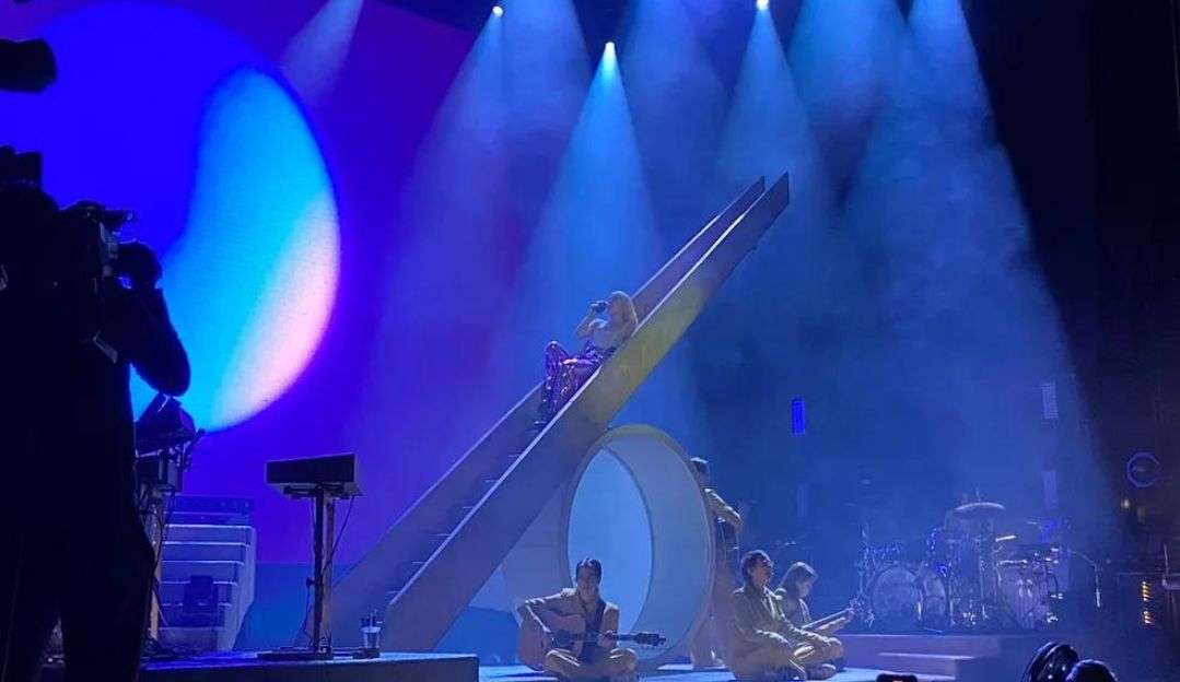 Lorde faz apresentação de turnê “Solar Power” no Rio de Janeiro