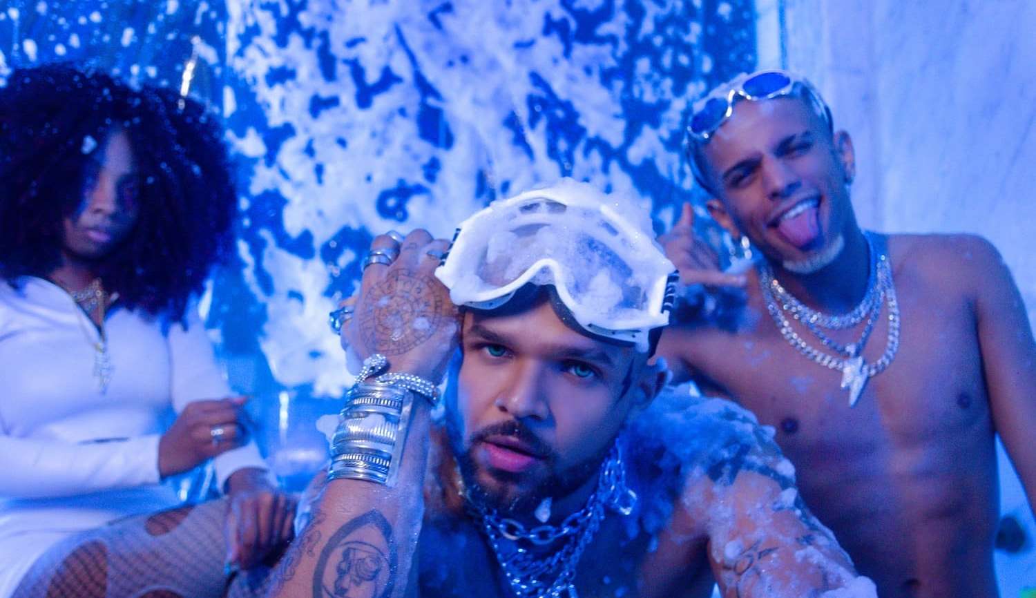 Gabriel Sebastian une trap e brega funk em clipe da Kondzilla