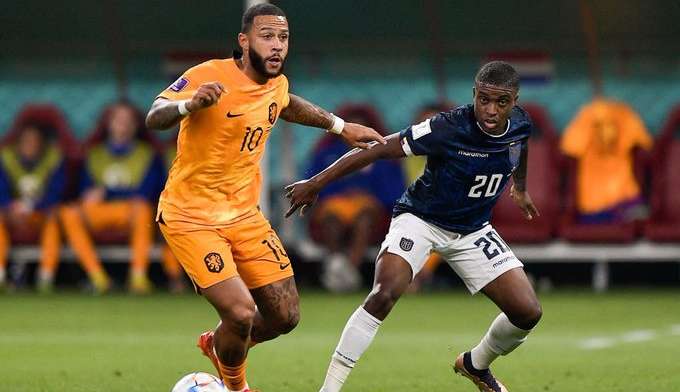 Equador sai atrás, mas busca o empate contra a Holanda