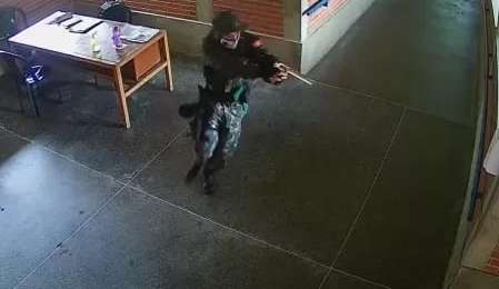 Invasão em uma das escolas de Aracruz durou cerca de um minuto