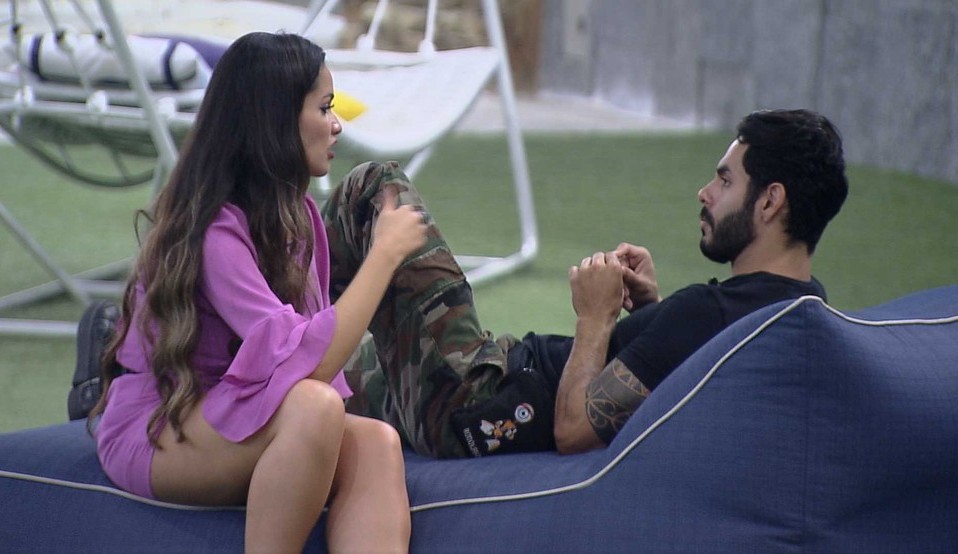 BBB 21: Rodolffo fala sobre Gil e Sarah para Juliette: “/Juntaram para sentar a borracha em você”/