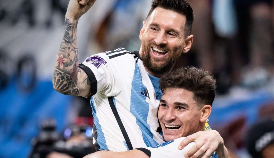 Argentina vence Austrália e avança para as quartas de final