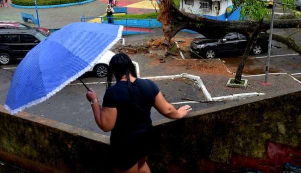 Alto volume das chuvas deixa pessoas desabrigadas no Espírito Santo