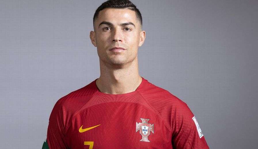 Cristiano recebeu uma oferta de US$ 2,5 bilhões tendo um negócio de US$ 1 bilhão por ano