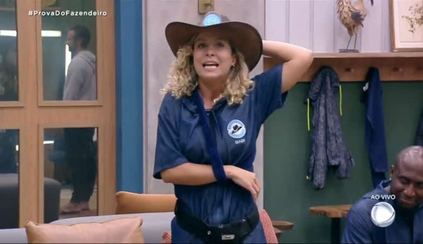 A Fazenda 14: Grupo B comemoram o top 6 após vitória de Babi na prova do fazendeiro