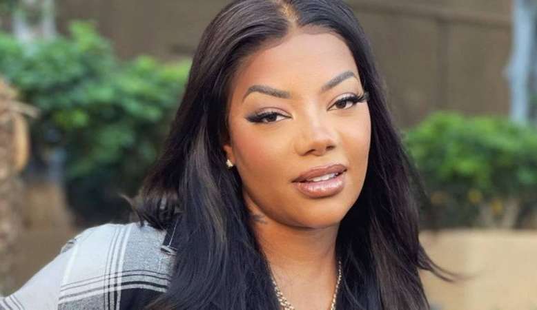 Ludmilla interrompe show após agressão