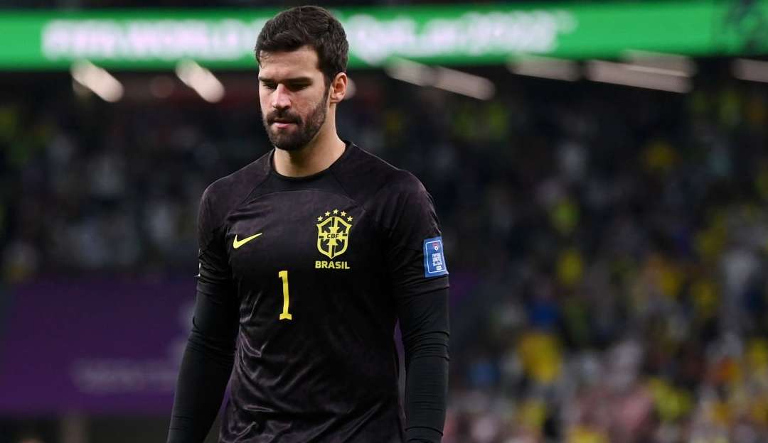 Alisson se manifesta após eliminação da seleção brasileira, e diz que a ferida vai demorar para cicatrizar