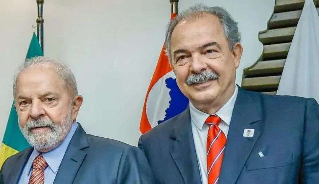 Lula anuncia Aloizio Mercadante como futuro presidente do BNDES