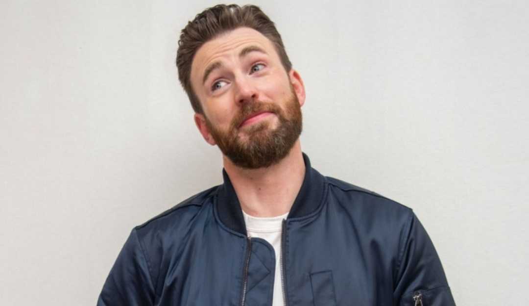 Chris Evans choca fãs ao postar nude acidentalmente