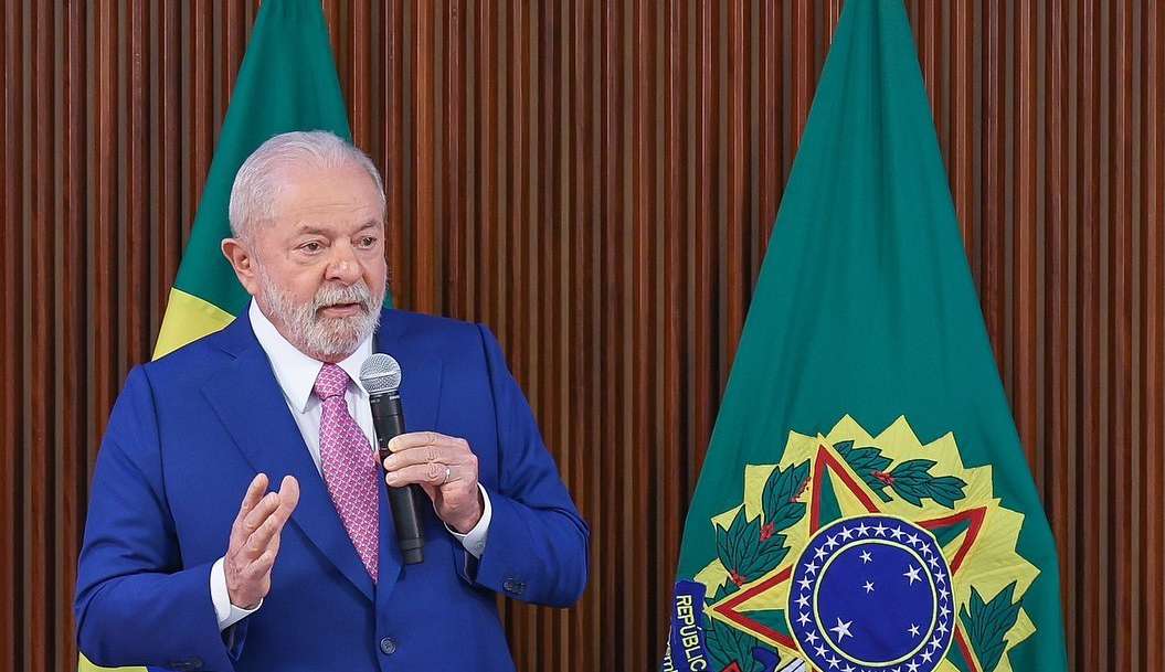 Lula diz que em seu governo não vai tolerar erros