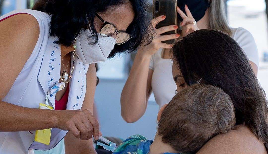 COVID: resistência de pais vacinarem seus filhos cresce em 56%