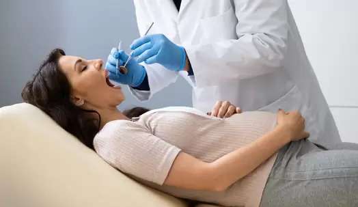 Doenças bucais podem levar ao parto prematuro e comprometer a saúde do bebê