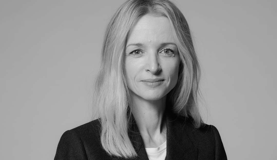 Delphine Arnault assume comando da Dior