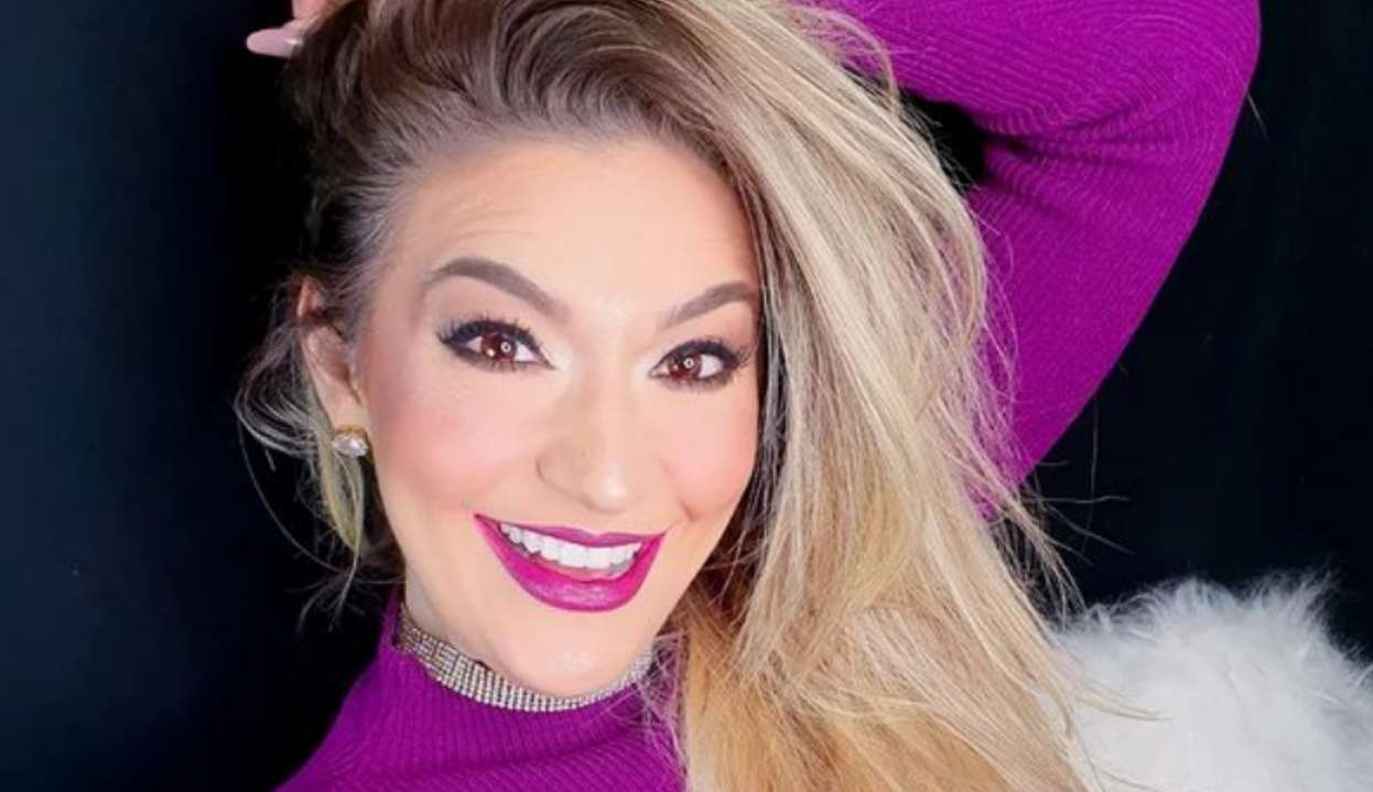 Marília comemora eliminação de Gabriel durante uma Live